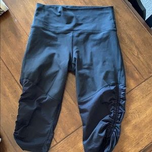 Fabletics crop leggings